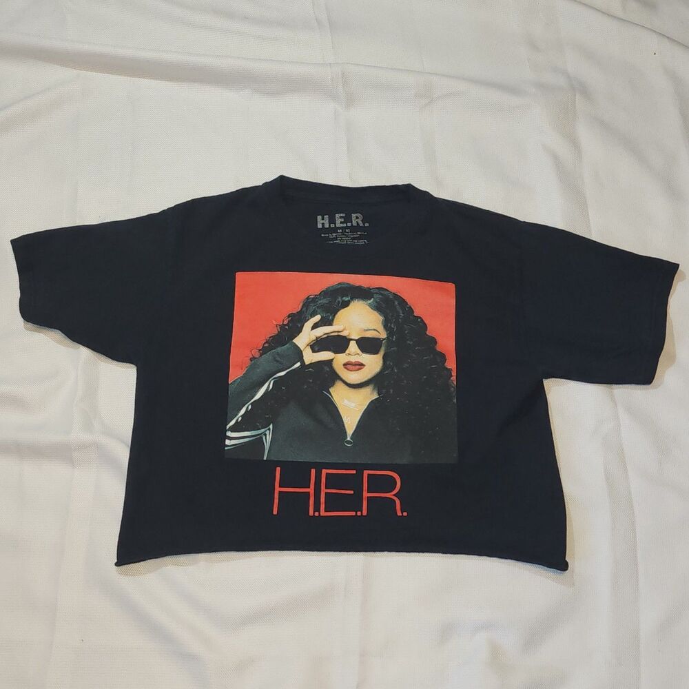 H.E.R. Women’s Medium Black Cropped Graphic T-Shirt R&B Music Artist Tee